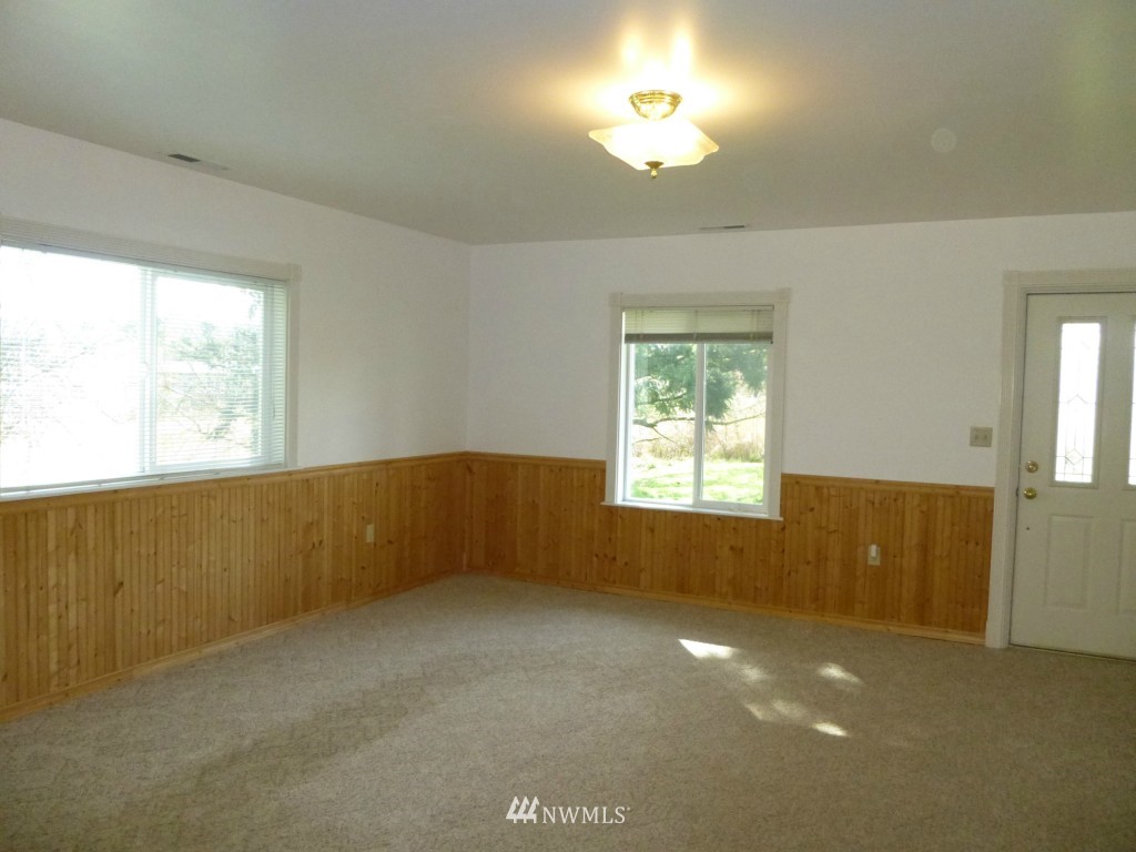 1438 East Axton Road Bellingham, WA 98226 - Photo 7 of 20