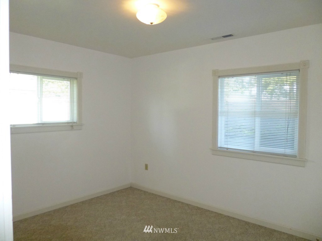 1438 East Axton Road Bellingham, WA 98226 - Photo 10 of 20