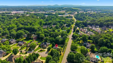 $649,900 | 1147 10th St Lane Northwest, Hickory, NC 28601