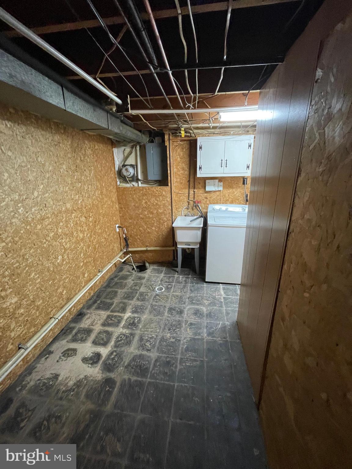 8165 Del Haven Road Baltimore, MD 21222 - Photo 29 of 30