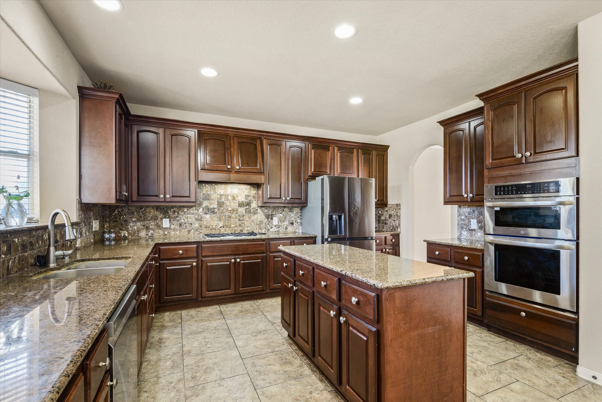 4519 Countrymeadows Drive Spring, TX 77388 - Photo 9 of 44