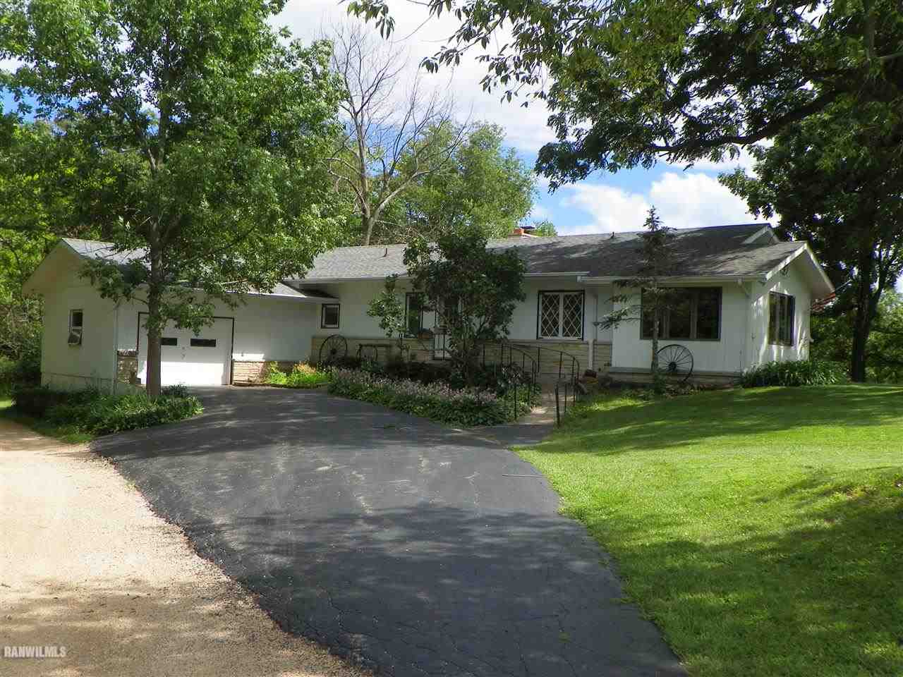 4753 South Derinda Road Elizabeth, IL 61028 - Photo 1 of 17 Gallery Image 1