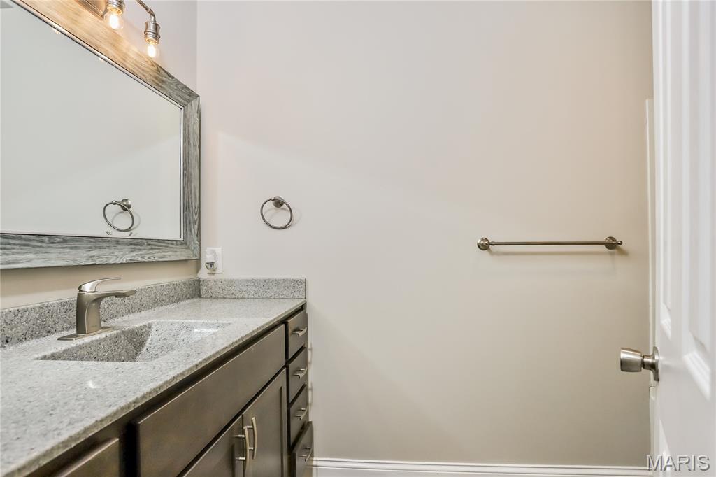 104 Lake Point Drive St. Peters, MO 63376 - Photo 13 of 15