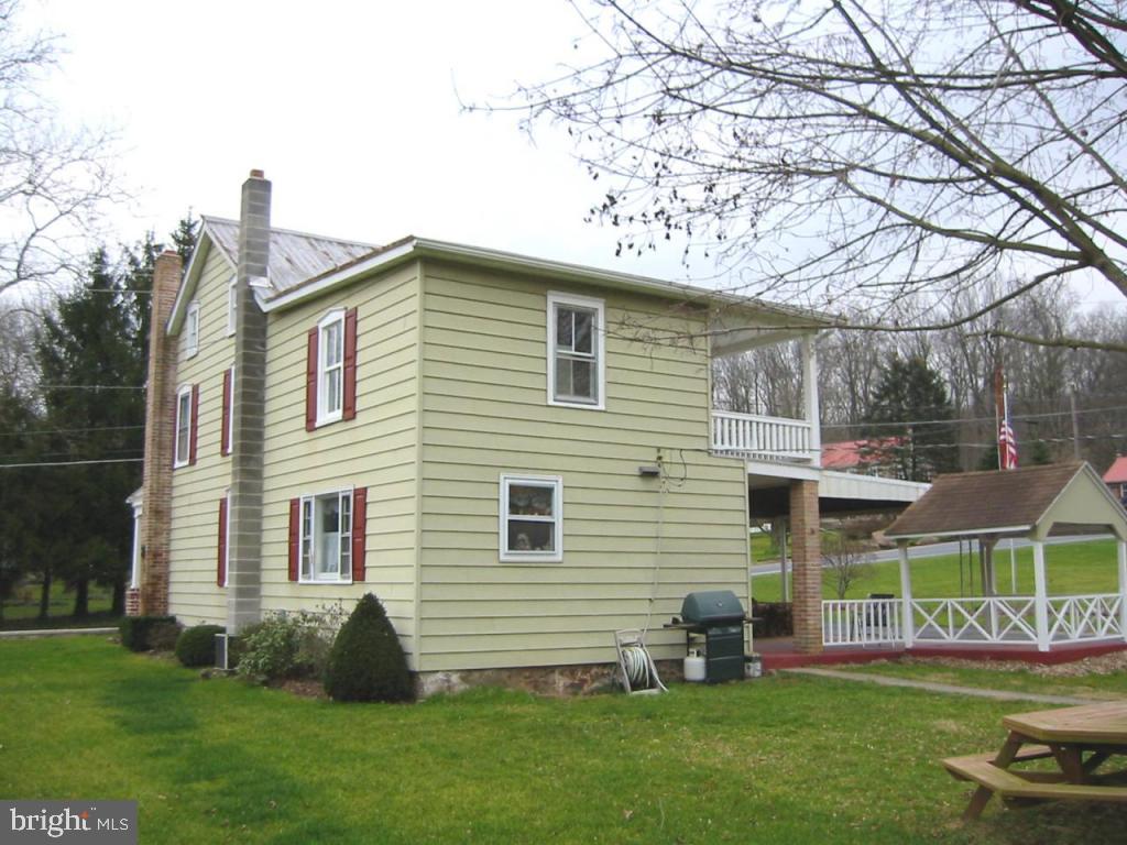 679 Reinholds Road Denver, PA 17517 - Photo 2 of 7