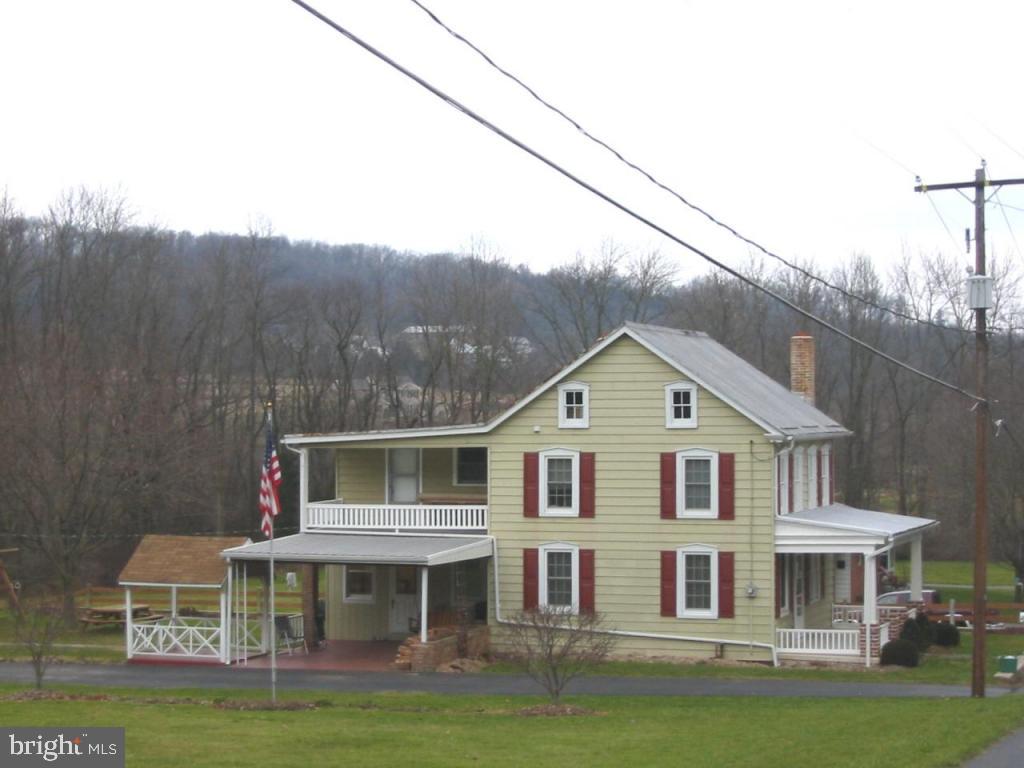 679 Reinholds Road Denver, PA 17517 - Photo 4 of 7