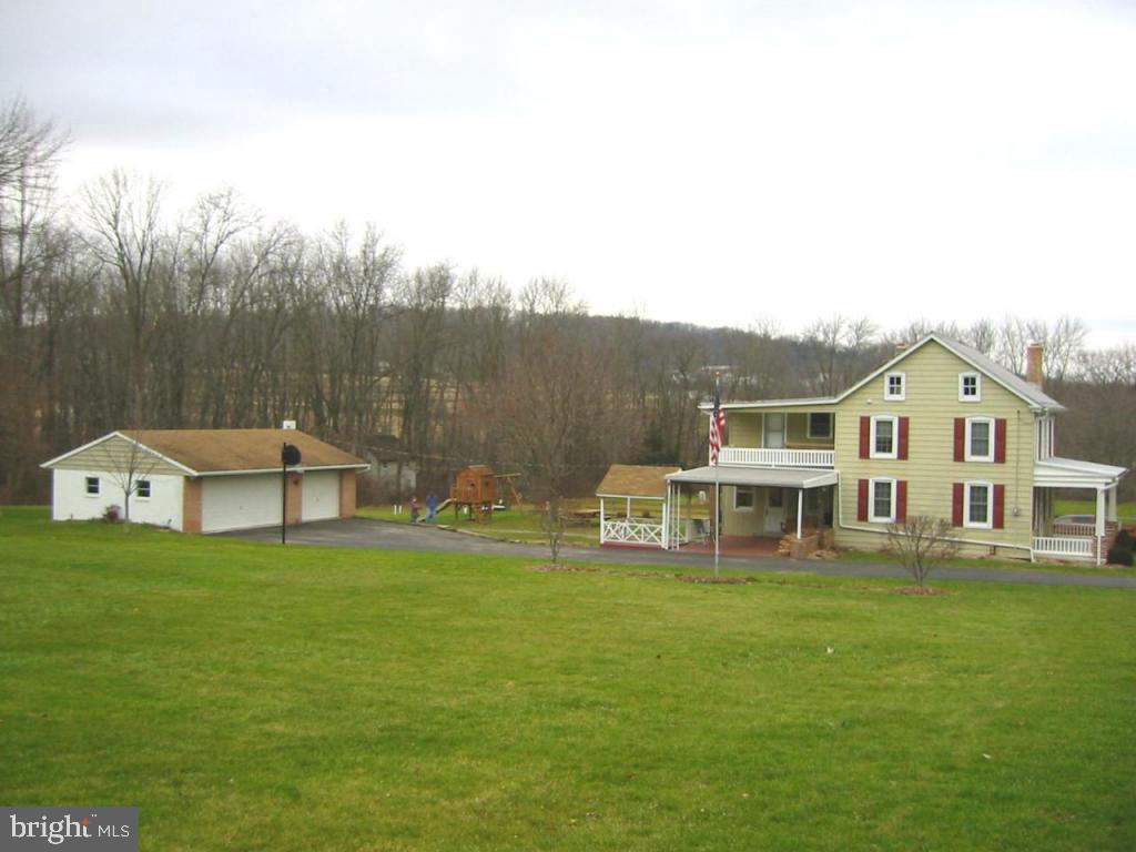 679 Reinholds Road Denver, PA 17517 - Photo 5 of 7