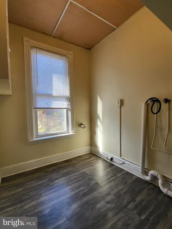 $1,325 | 830 Church Street, Reading, PA 19601