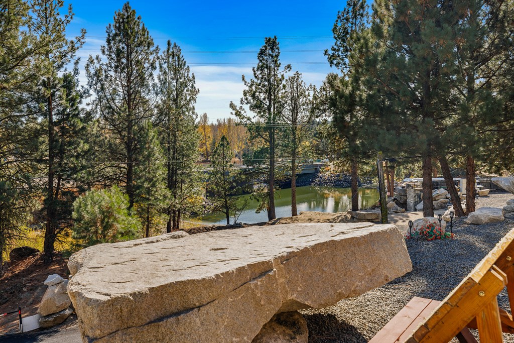 299 Vista Point Boulevard Cascade, ID 83611 - Photo 16 of 23