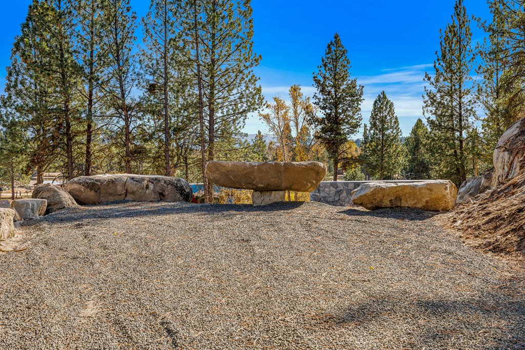 299 Vista Point Boulevard Cascade, ID 83611 - Photo 20 of 23