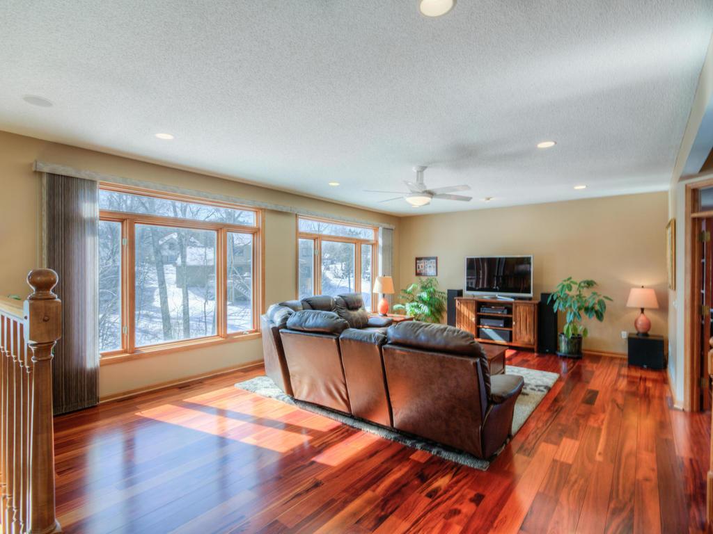 10168 Gristmill Ridge Eden Prairie, MN 55347 - Photo 11 of 25 Gallery Image 11