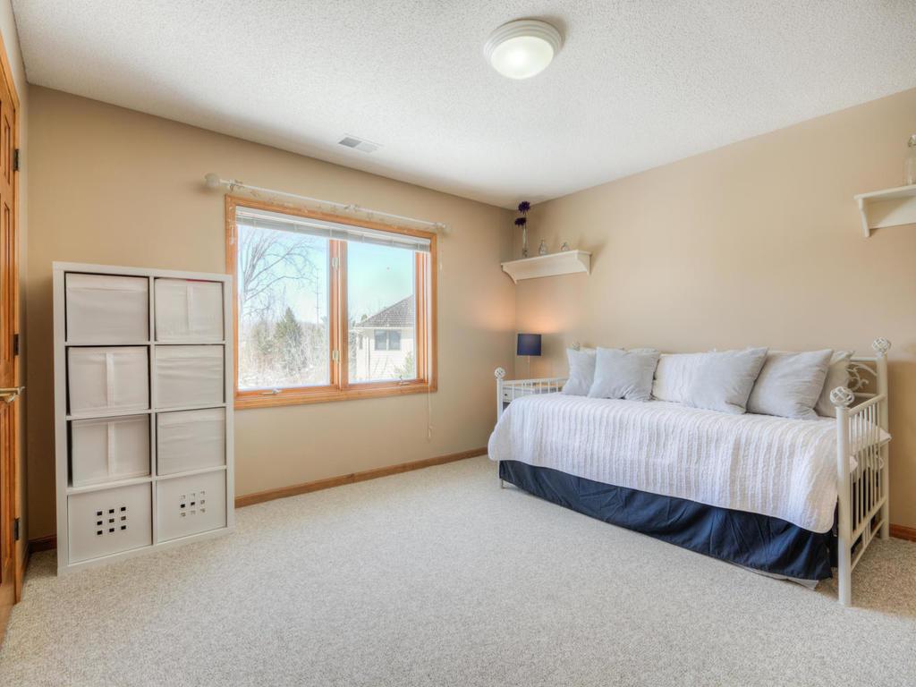 10168 Gristmill Ridge Eden Prairie, MN 55347 - Photo 15 of 25 Gallery Image 15