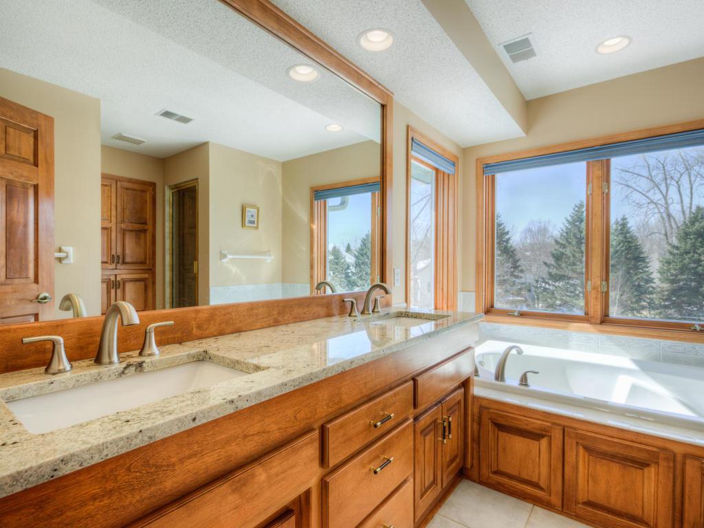 10168 Gristmill Ridge Eden Prairie, MN 55347 - Photo 17 of 25 Gallery Image 17