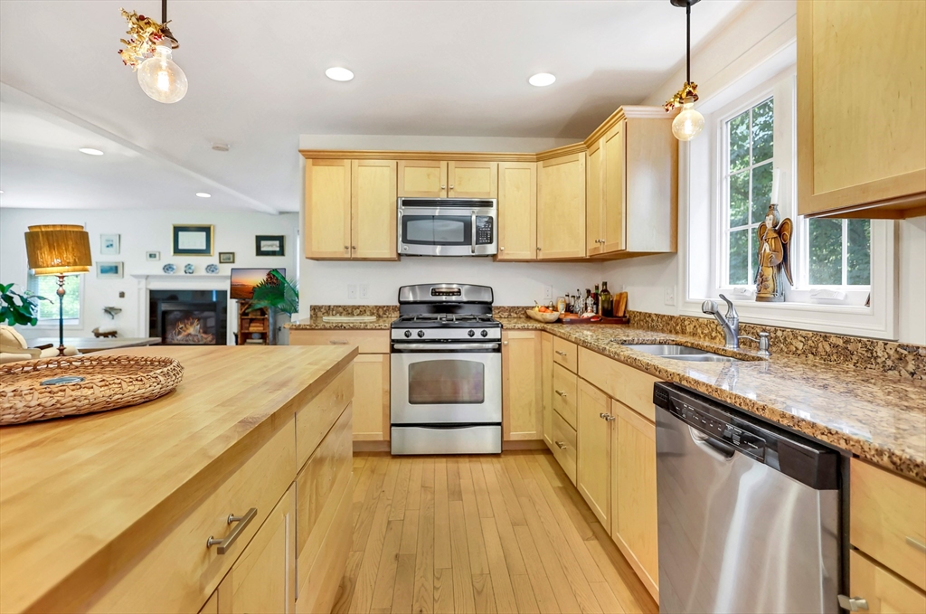 350 Chadwick Road Haverhill, MA 01835 - Photo 5 of 30 Gallery Image 5