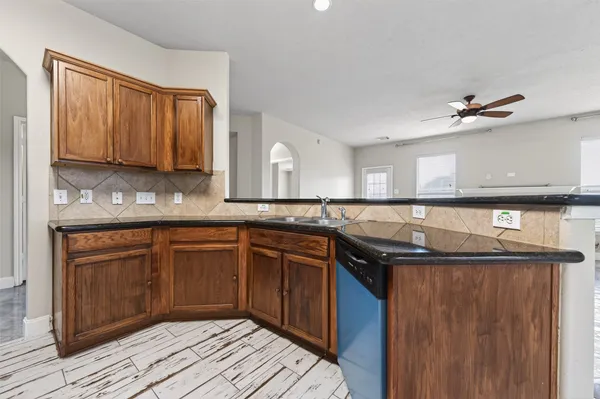 $2,500 | 2610 Argos Drive, Missouri City, TX 77459