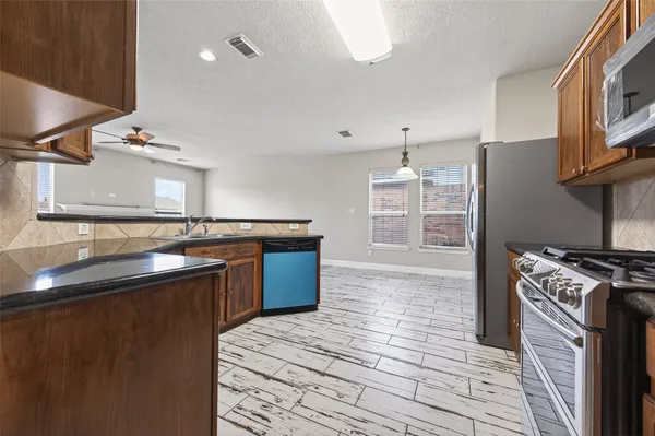 $2,500 | 2610 Argos Drive, Missouri City, TX 77459