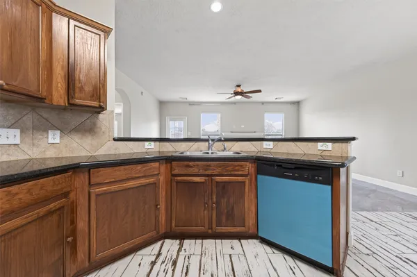 $2,500 | 2610 Argos Drive, Missouri City, TX 77459