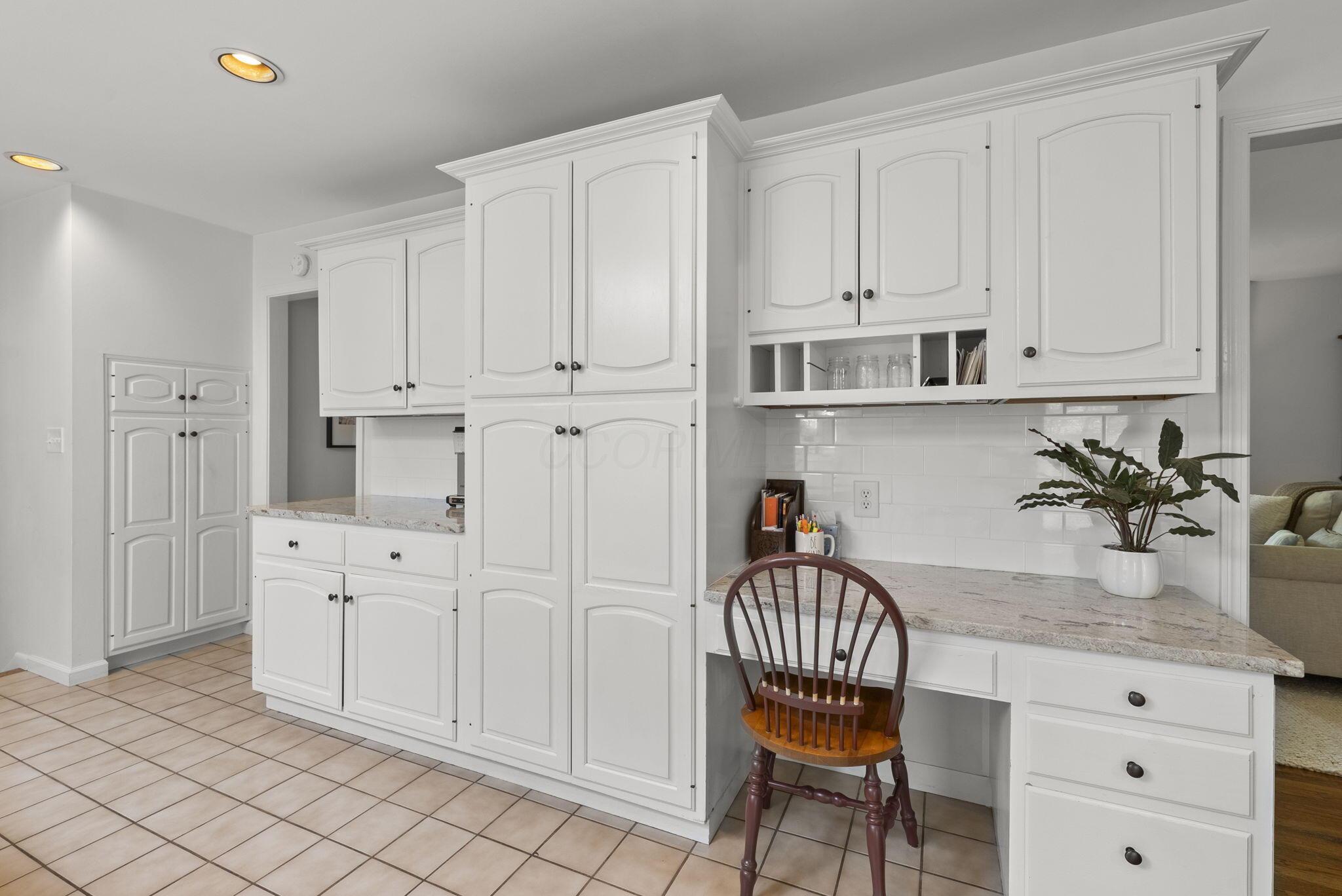 1920 McCoy Road Columbus, OH 43220 - Photo 11 of 51 Gallery Image 11