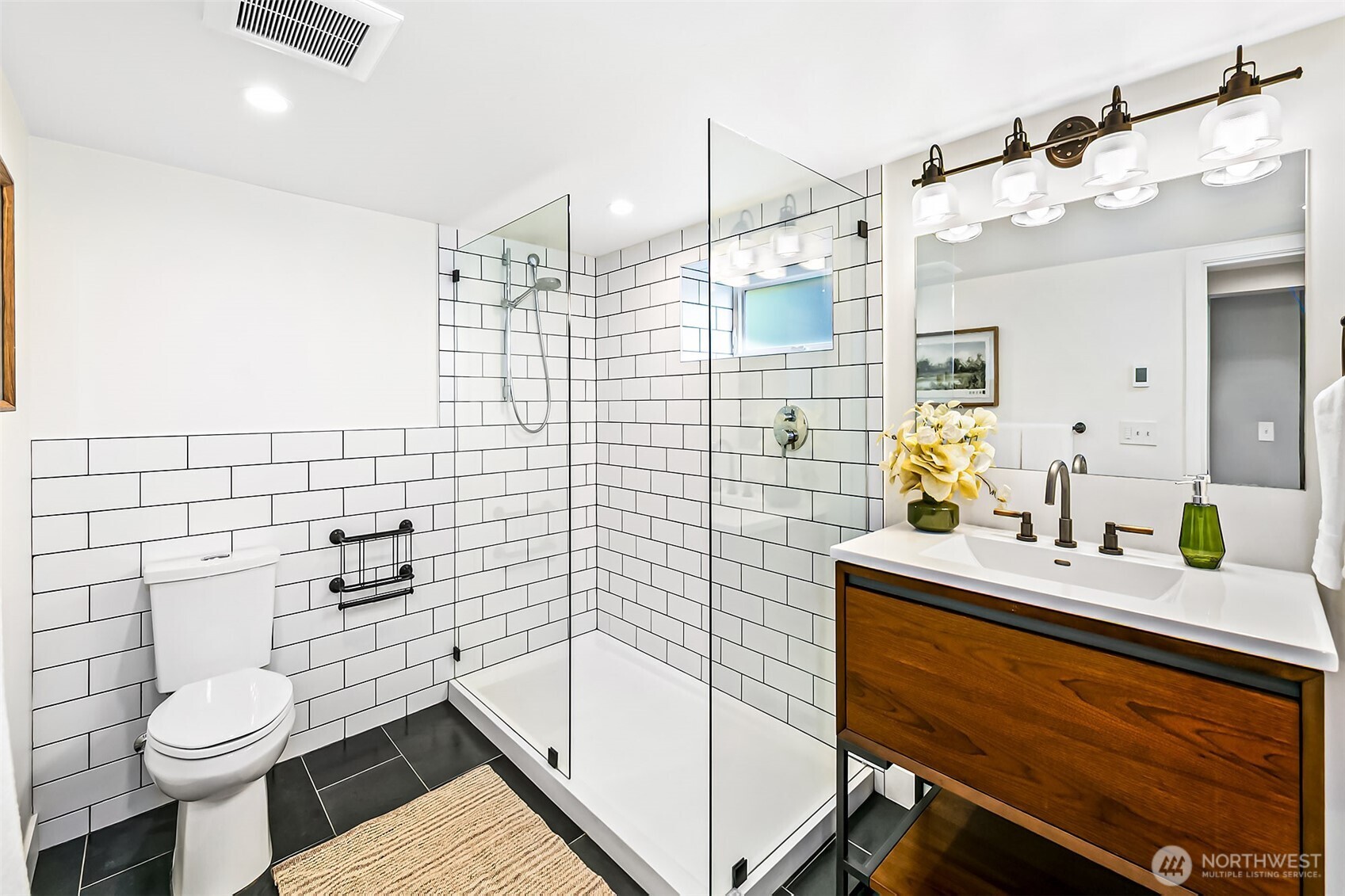 6526 Dibble Avenue Northwest Seattle, WA 98117 - Photo 14 of 29