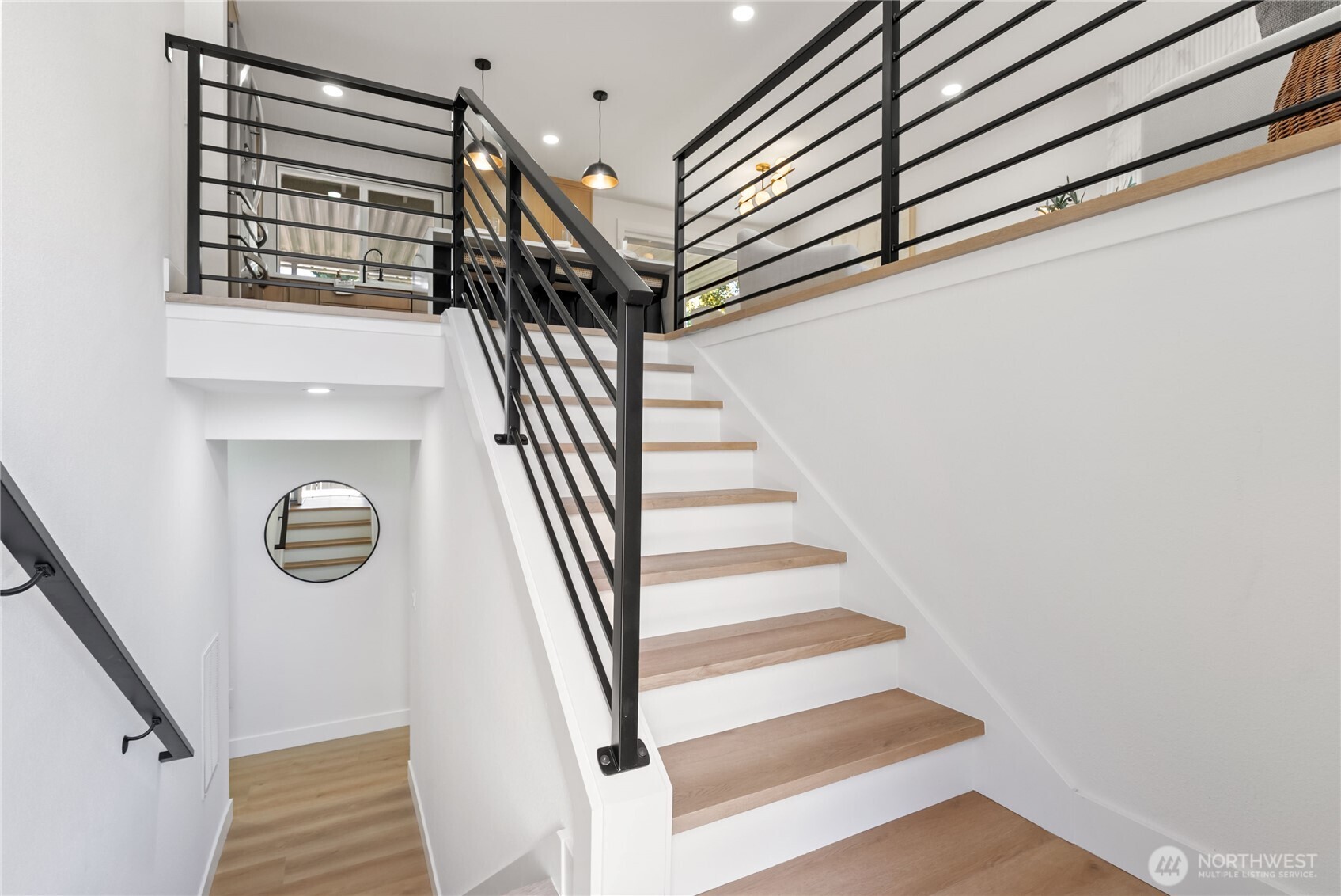 9548 3rd Avenue Northwest Seattle, WA 98117 - Photo 4 of 40 a view of entryway