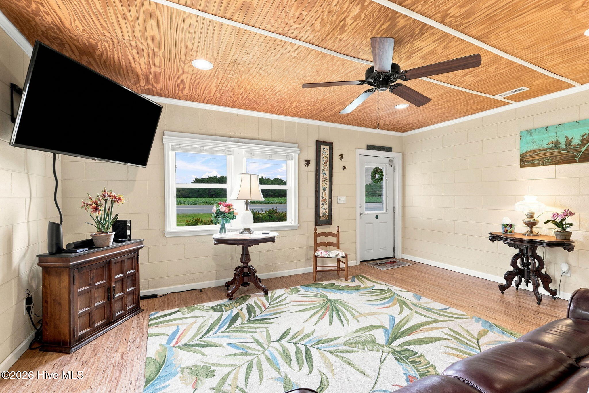 682 Tom Mann Road Newport, NC 28570 - Photo 8 of 44