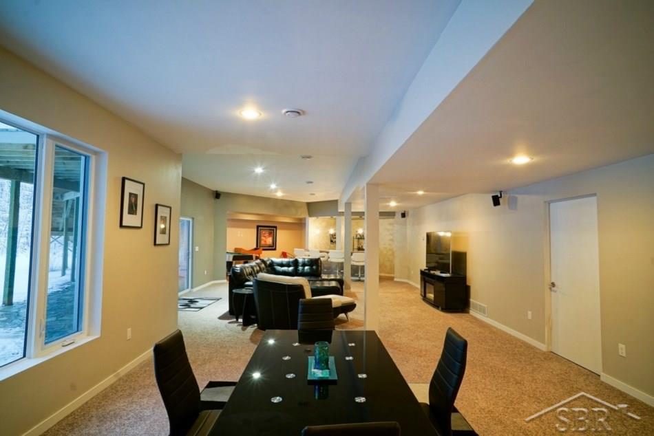 710 South Hidden Ridge Midland, MI 48640 - Photo 39 of 47 31292134-38.JPG