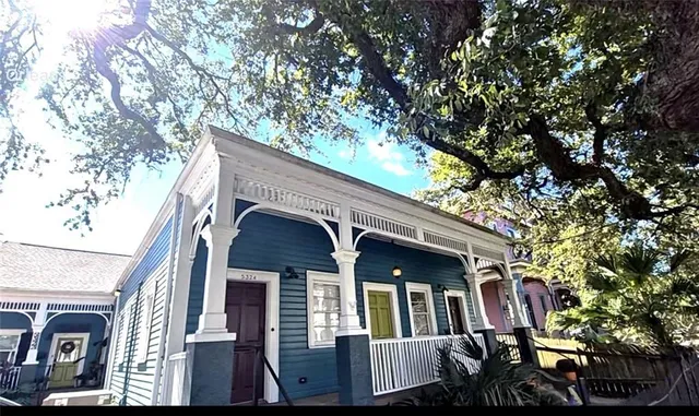 $1,950 | 5324 Magazine Street, New Orleans, LA 70115