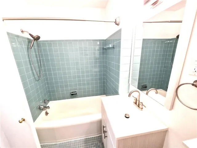 $1,950 | 5324 Magazine Street, New Orleans, LA 70115