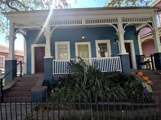 $1,950 | 5324 Magazine Street, New Orleans, LA 70115