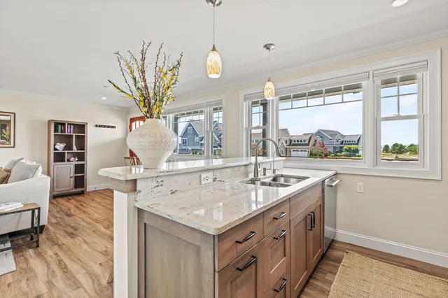 $649,000 | 3 King Street, Unit 4, Scarborough, ME 04074