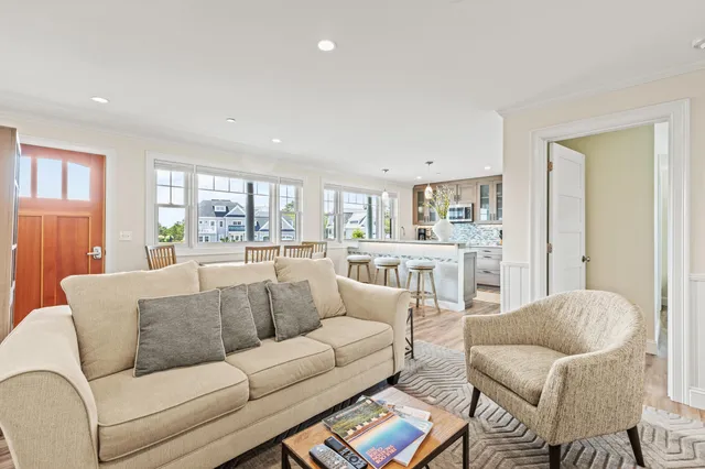 $649,000 | 3 King Street, Unit 4, Scarborough, ME 04074