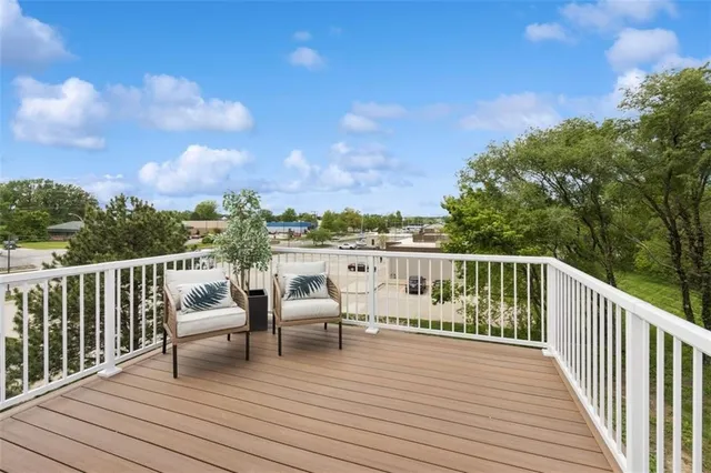 $549,950 | 10924 West 67th Street, Shawnee, KS 66203