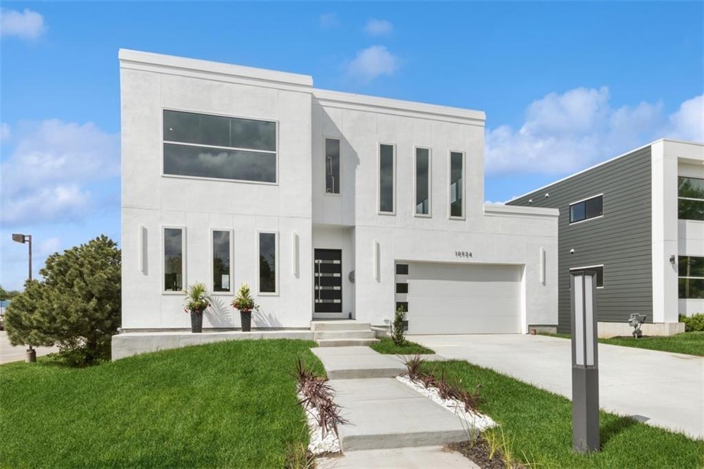 10924 West 67th Street Shawnee, KS 66203 - Photo 3 of 29