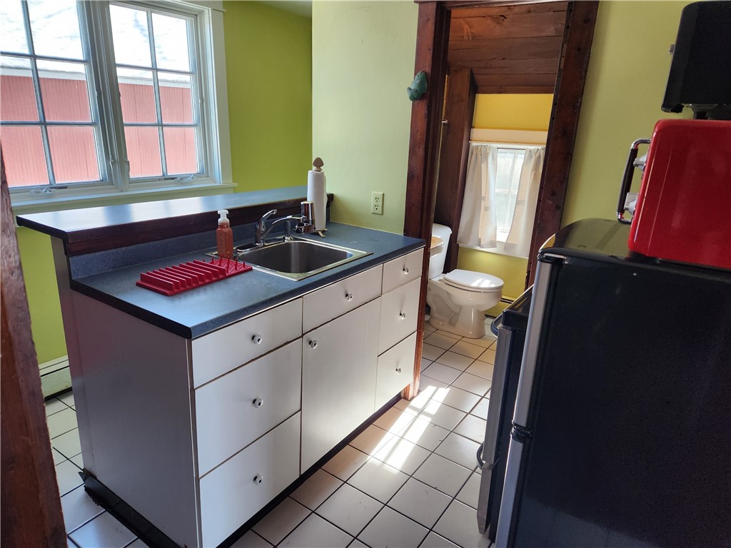 8 Atlantic Avenue Narragansett, RI 02882 - Photo 9 of 11