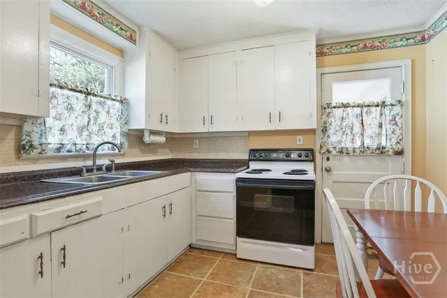 $308,900 | 3322 Louis Street, Savannah, GA 31404