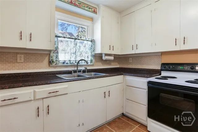 $308,900 | 3322 Louis Street, Savannah, GA 31404