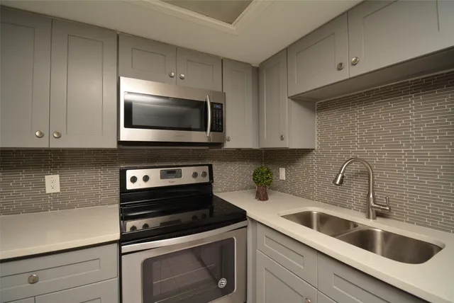 $1,500 | 12633 Memorial Drive, Unit 223, Houston, TX 77024