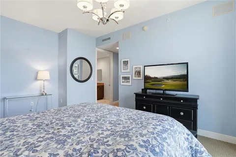 $1,675,000 | 5051 Pelican Colony Boulevard, Unit 301, Bonita Springs, FL 34134