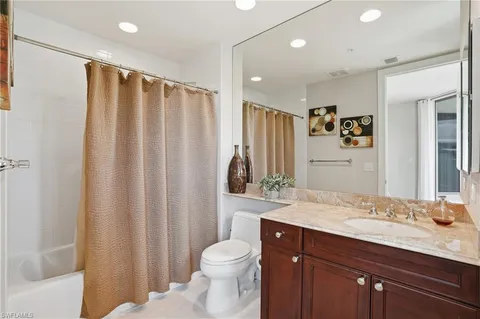 $1,675,000 | 5051 Pelican Colony Boulevard, Unit 301, Bonita Springs, FL 34134