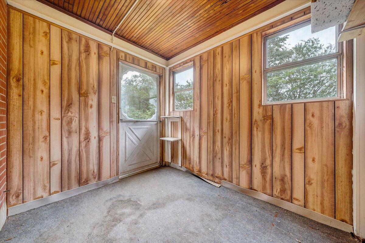 1042 Nester Road Thaxton, VA 24174 - Photo 30 of 47 31-MIB00996