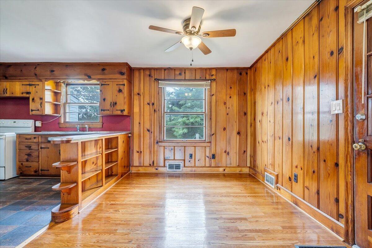 1042 Nester Road Thaxton, VA 24174 - Photo 9 of 47 10-MIB00924