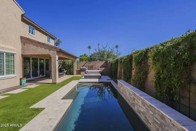 $1,050,000 | 617 West Cantebria Drive, Gilbert, AZ 85233