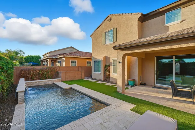 $1,050,000 | 617 West Cantebria Drive, Gilbert, AZ 85233
