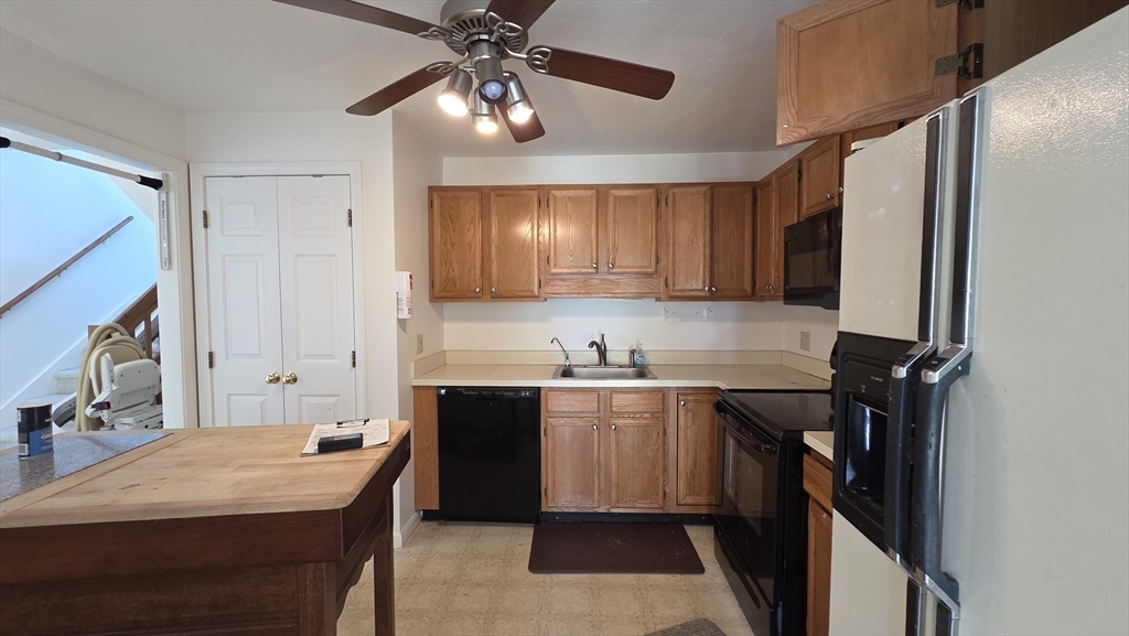 204 Treasure Island Road, Unit 204 Webster, MA 01570 - Photo 6 of 25