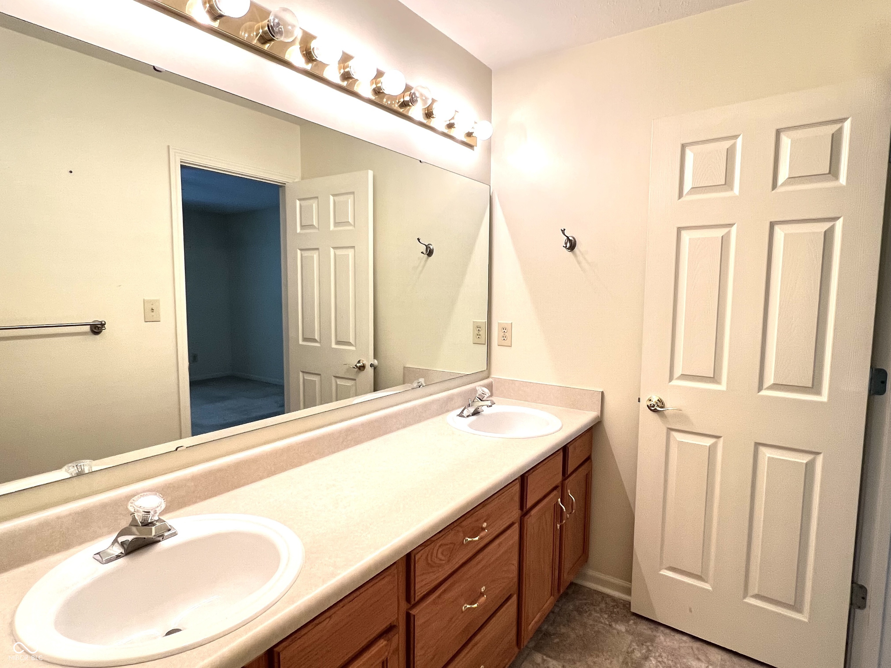 1232 Lexington Trail Greenfield, IN 46140 - Photo 14 of 28