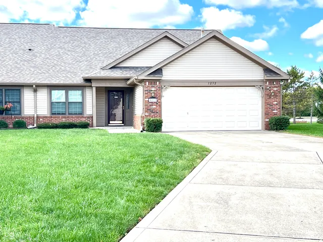 $254,900 | 1232 Lexington Trail, Greenfield, IN 46140