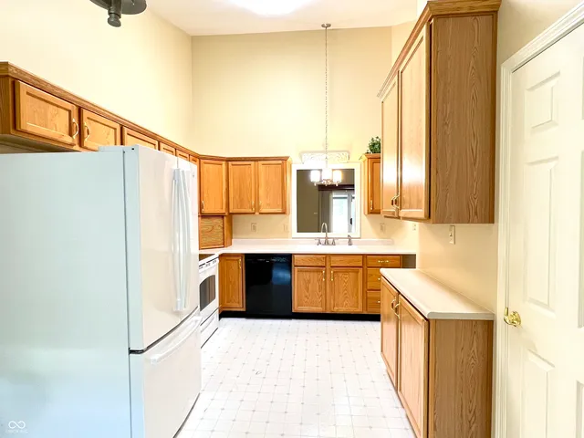 $254,900 | 1232 Lexington Trail, Greenfield, IN 46140