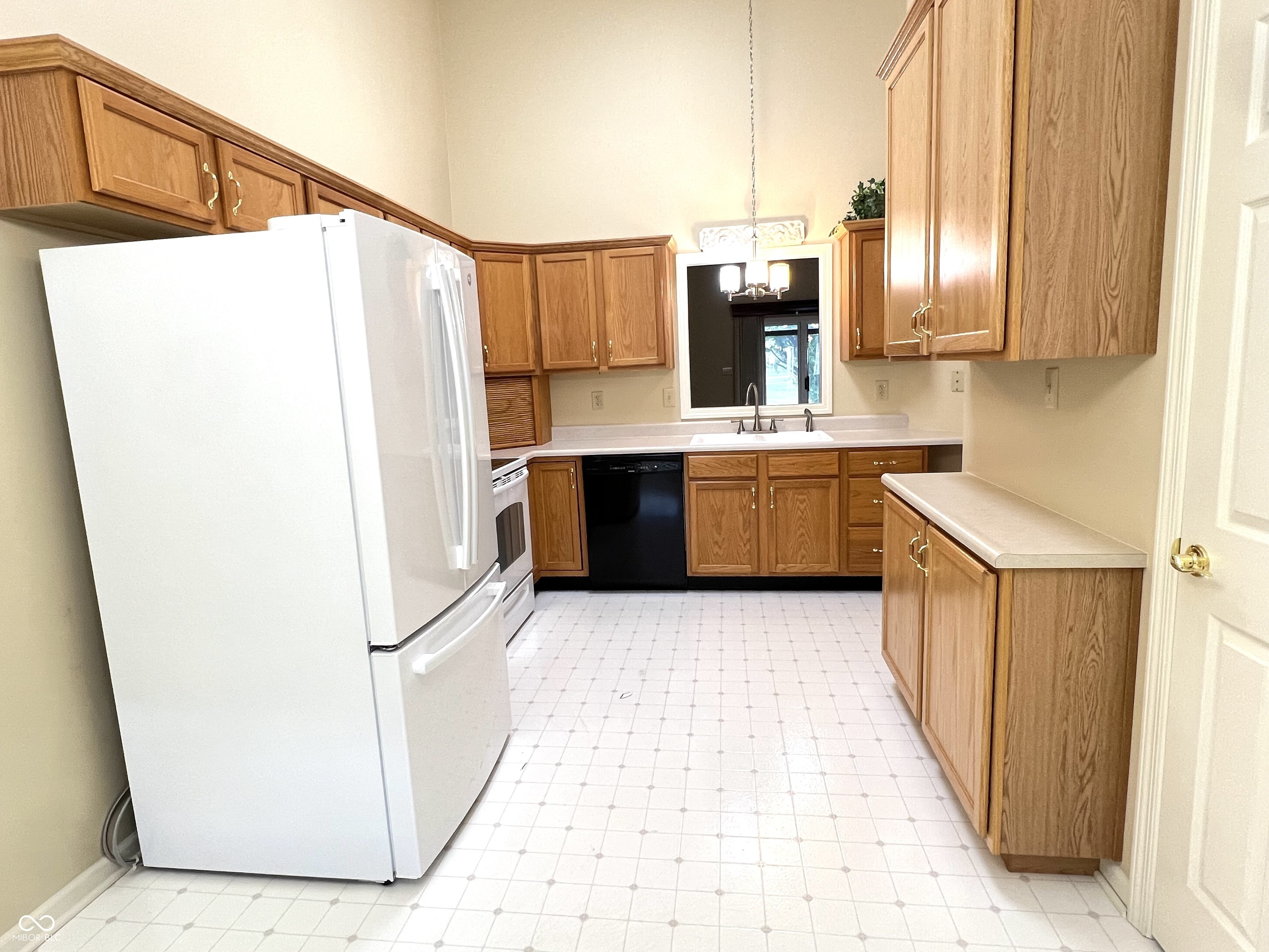 1232 Lexington Trail Greenfield, IN 46140 - Photo 9 of 28