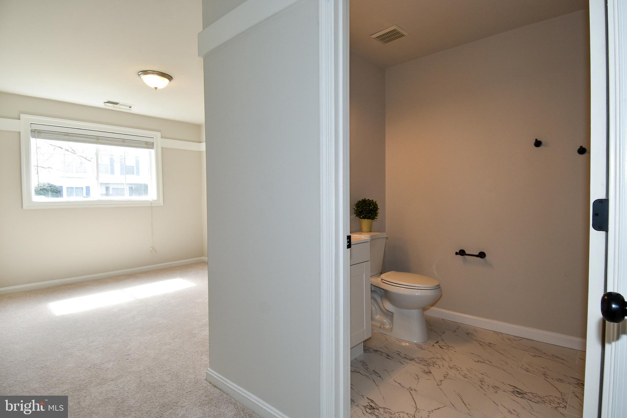 11200 Rienzi Place, Unit 101 Manassas, VA 20109 - Photo 25 of 37 Gallery Image 25