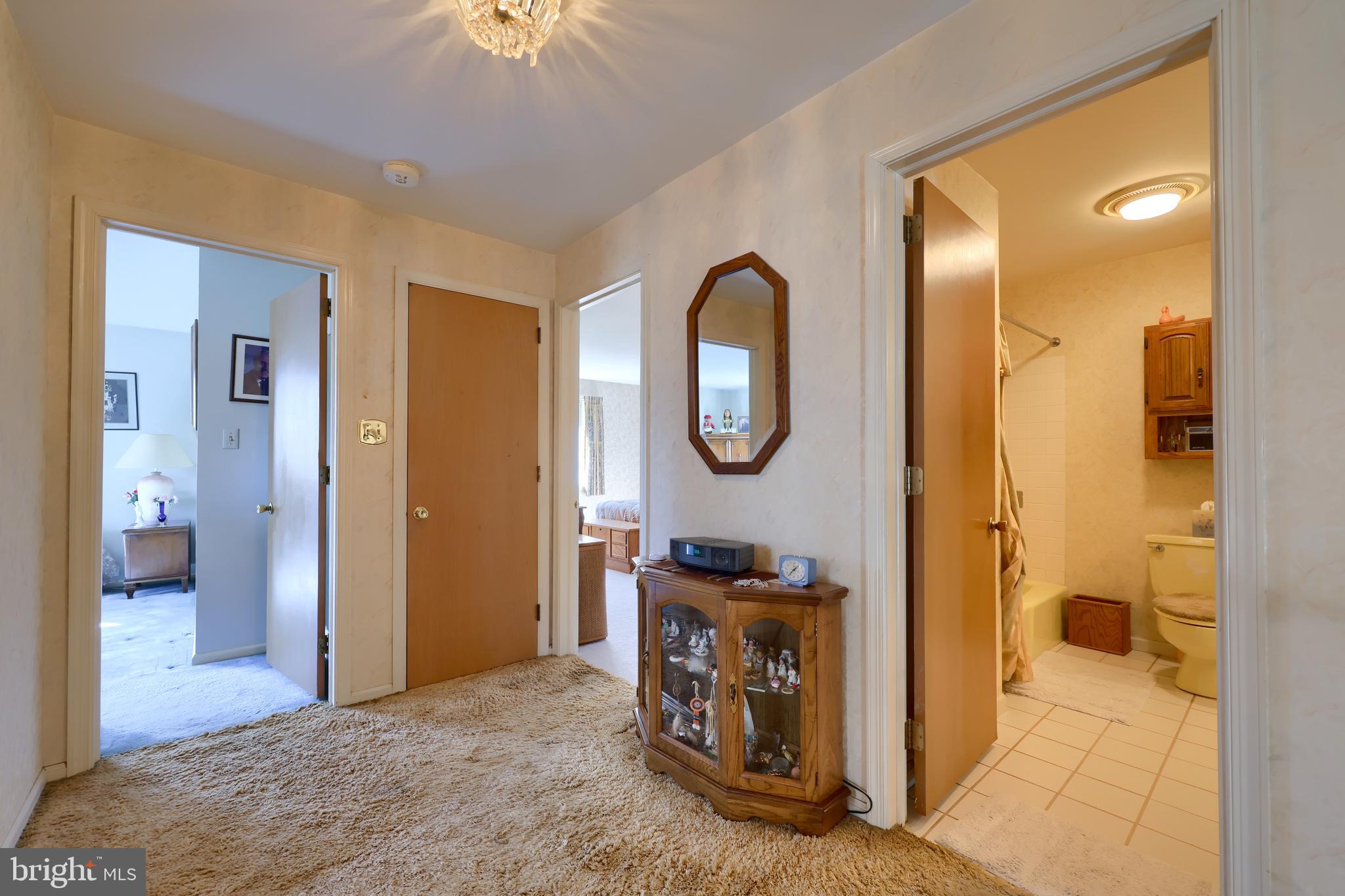 203 Lahoma Road Reading, PA 19601 - Photo 28 of 45 Upper Level Hall