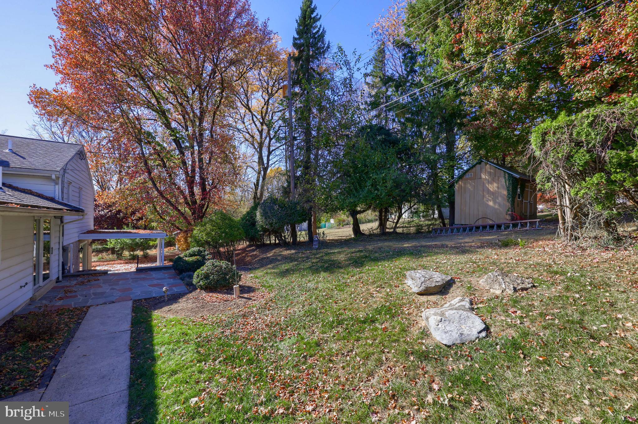 203 Lahoma Road Reading, PA 19601 - Photo 7 of 45